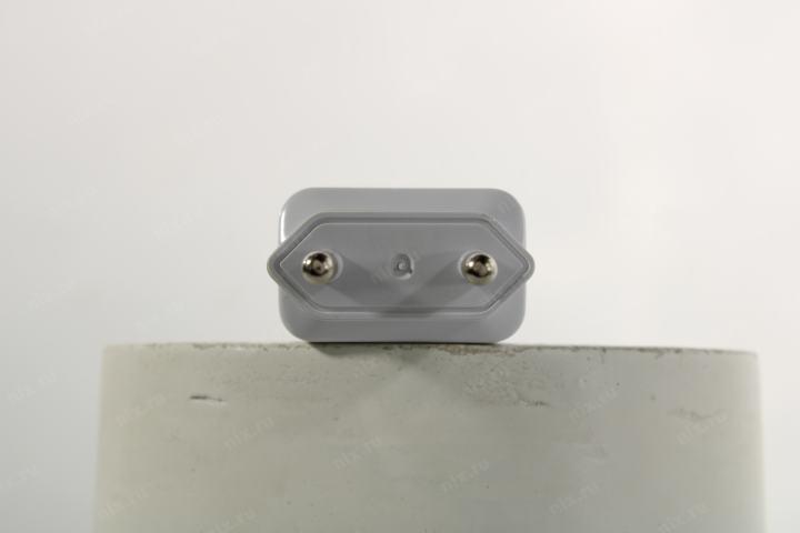 OLTO WCH-4103 Зарядное устройство USB (Вх. AC100-240V Вых. DC5V  5W  USB кабель microUSB)