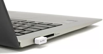 Накопитель Qumo Nanodrive <QM32GUD-NANO-W> USB2.0 Flash  Drive 32Gb  (RTL)